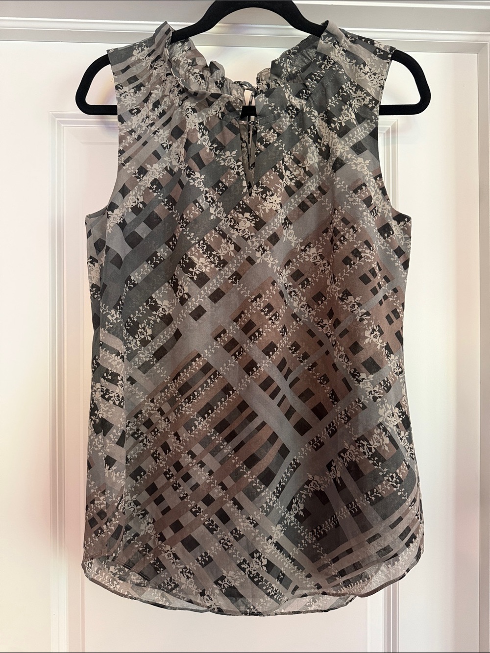 CAbi Gray Printed Ruffle-Neck Sleeveless Camisole